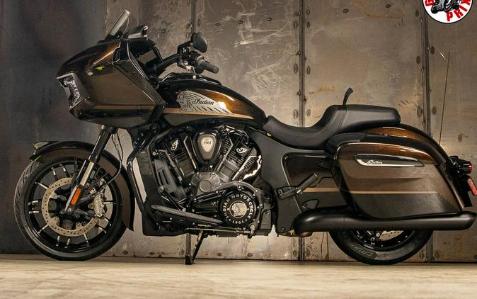 2024 Indian Motorcycle® Challenger® Dark Horse® Icon Smoky Quartz Metallic Pearl/Black Metallic