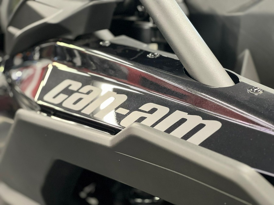 2025 Can-Am Maverick X3 X DS Turbo RR