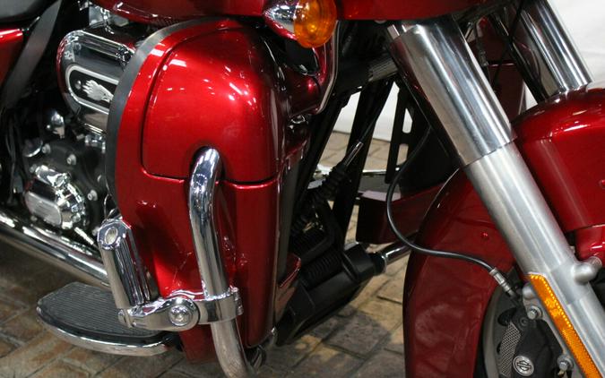FLTRU 2013 Road Glide® Ultra w/ CSC Trike kit installed