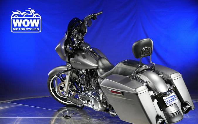 2016 Harley-Davidson® FLHXS STREET GLIDE SPECIAL