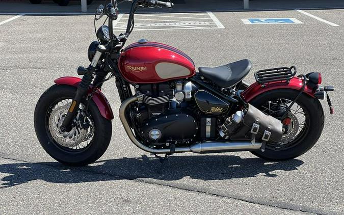 2022 Triumph Bonneville Bobber Gold Line Carnival Red/Sapphire Black