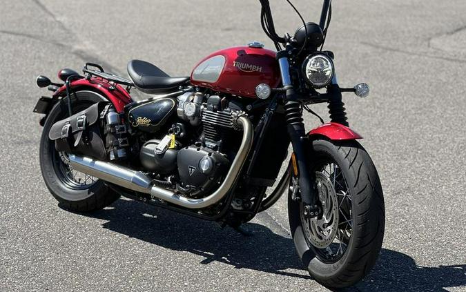 2022 Triumph Bonneville Bobber Gold Line Carnival Red/Sapphire Black