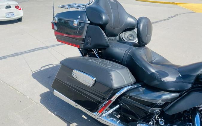 2011 Harley-Davidson CVO Road Glide Ultra FLTRUSE