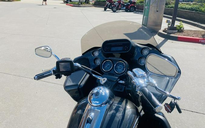 2011 Harley-Davidson CVO Road Glide Ultra FLTRUSE