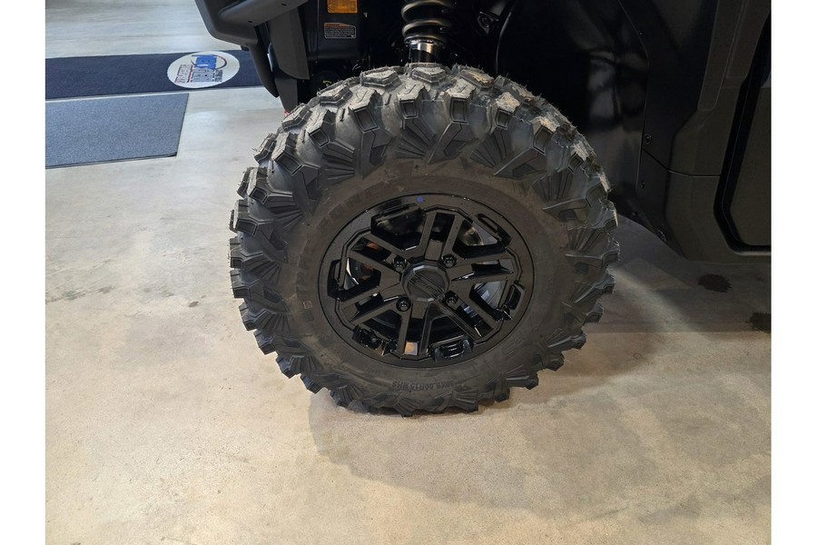 2026 Can-Am DEFENDER MAX LIMITED CAB HD11