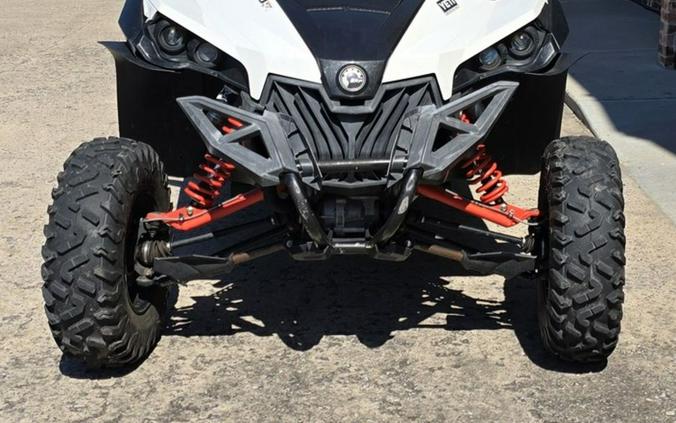 2014 Can-Am® Maverick MAX X® rs DPS™ 1000R