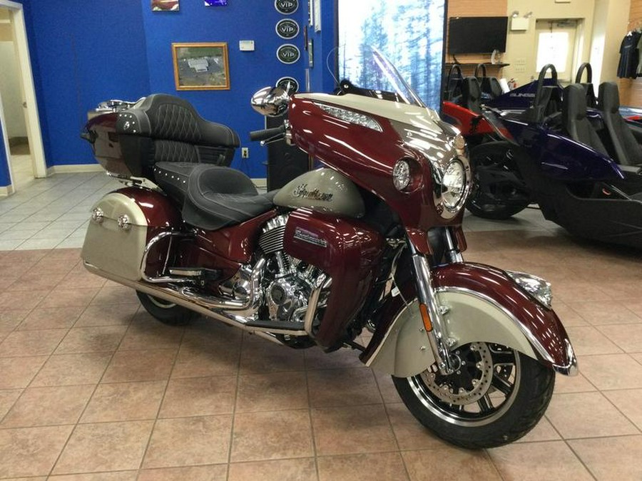 2025 Indian Motorcycle® Roadmaster® Maroon Metallic/Silver Quartz Metallic