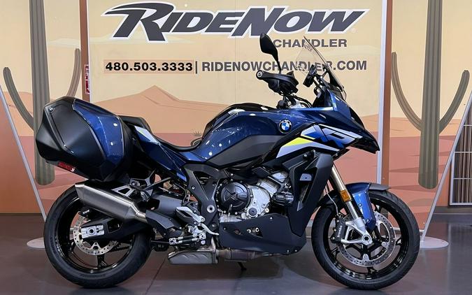 2025 BMW S 1000 XR Gravity Blue Metallic