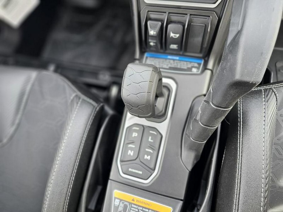 2026 Can-Am® Maverick R MAX X rc With Smart-Shox