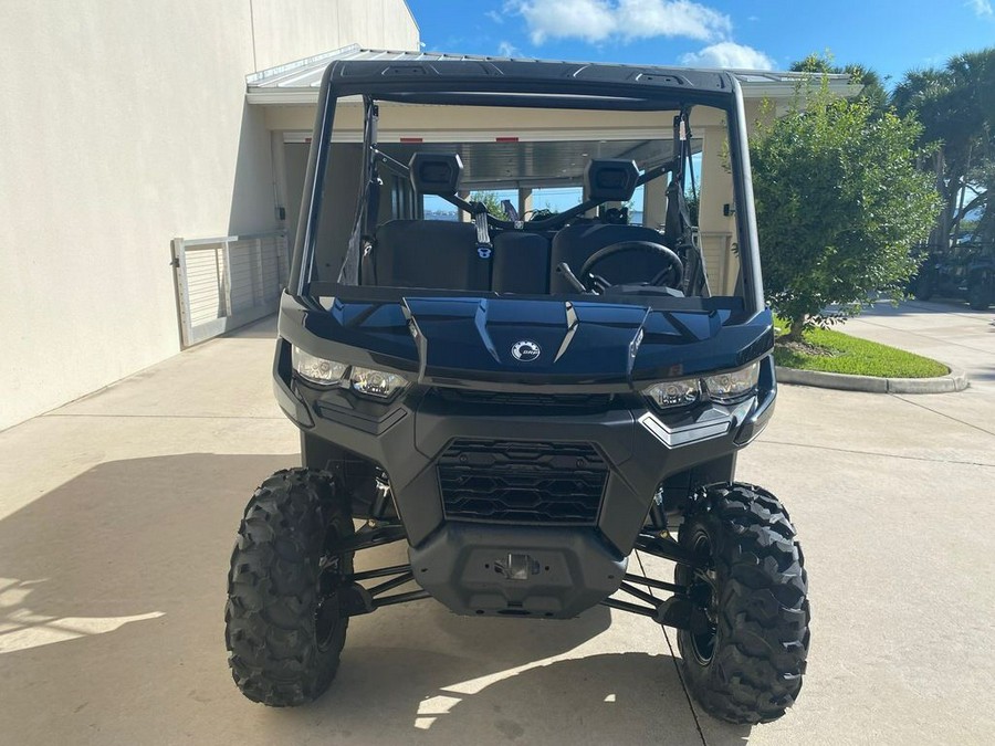 2024 Can-Am™ Defender DPS HD9