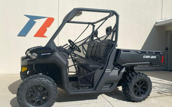 2024 Can-Am™ Defender DPS HD9