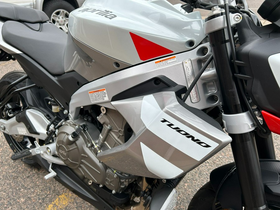 2026 Aprilia Tuono 457