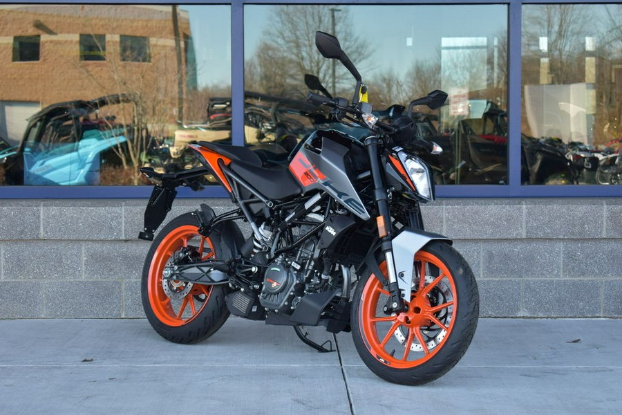 2023 KTM 200 Duke