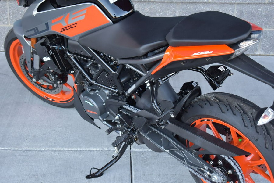 2023 KTM 200 Duke