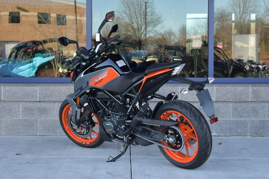 2023 KTM 200 Duke