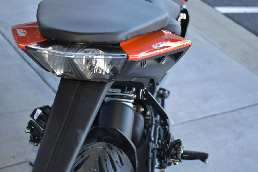 2023 KTM 200 Duke