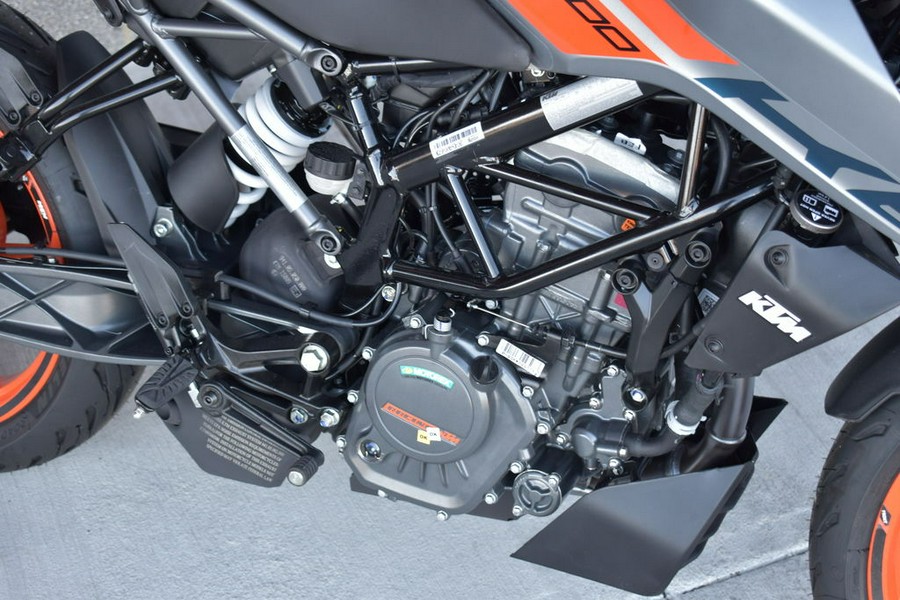 2023 KTM 200 Duke