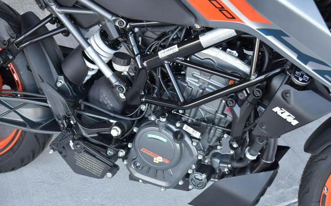 2023 KTM 200 Duke