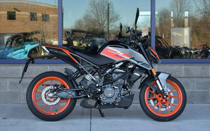 2023 KTM 200 Duke