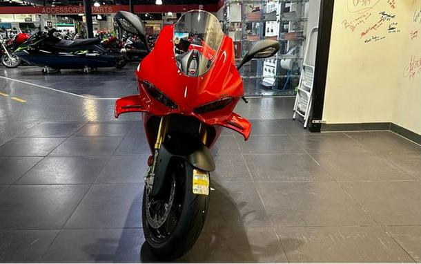 2025 Ducati Panigale V4 S