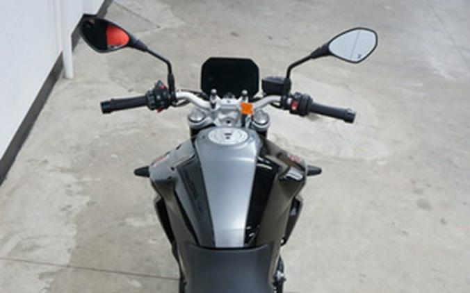 2023 BMW F 900 R Black Storm Metallic