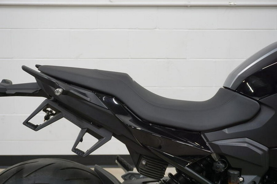 2023 BMW F 900 R Black Storm Metallic