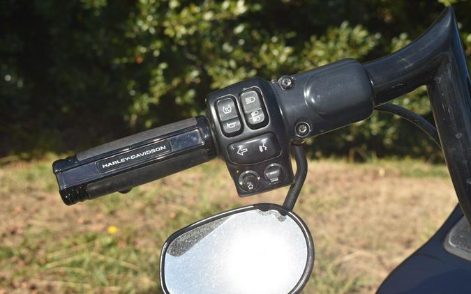 2021 Harley-Davidson Road Glide® Special – Blacked-Out Touring