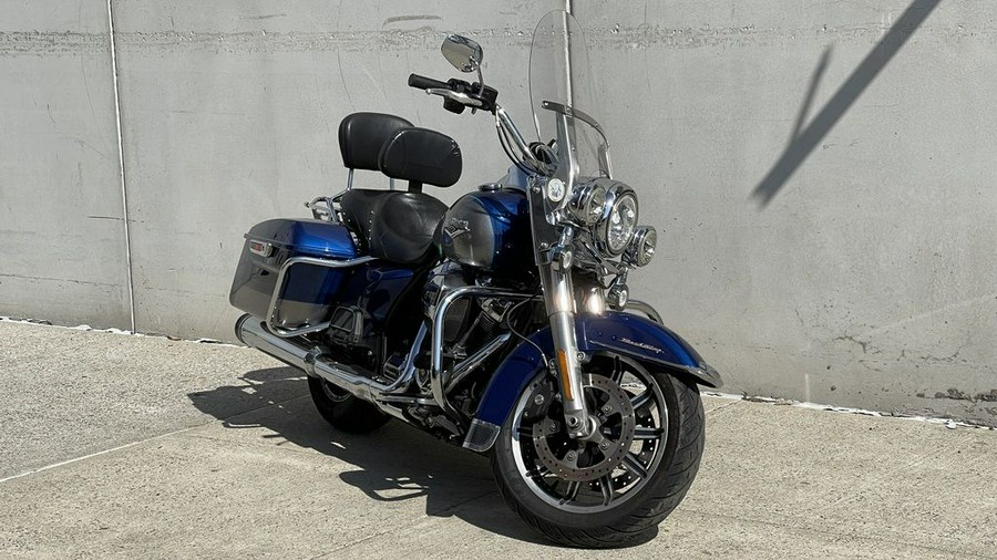 2017 Harley-Davidson® FLHR - Road King®