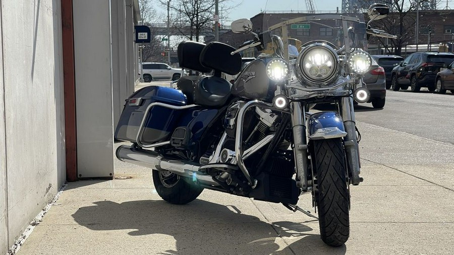 2017 Harley-Davidson® FLHR - Road King®