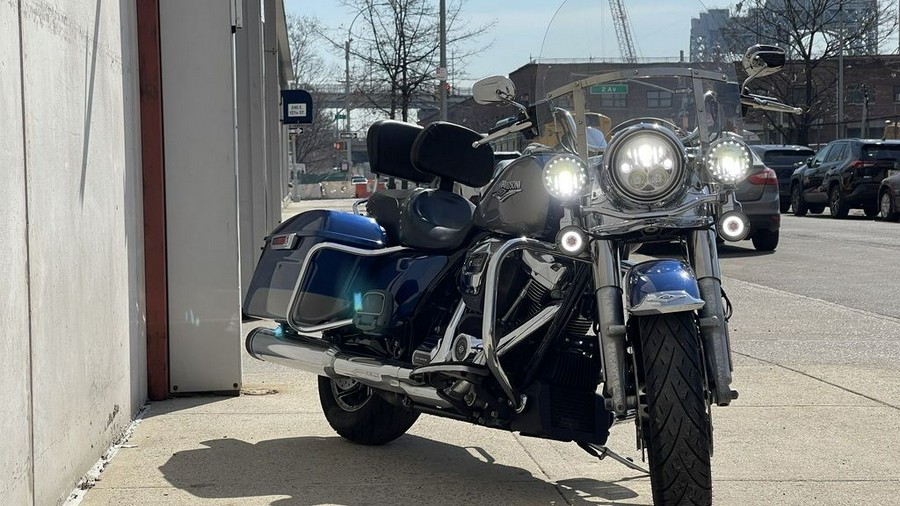 2017 Harley-Davidson® FLHR - Road King®