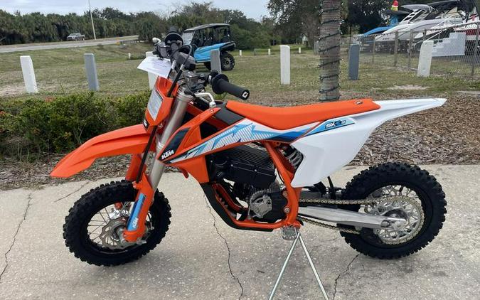 2024 KTM SX-E 3