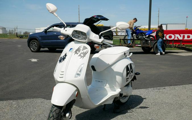 2022 Vespa Sprint 50 - KISS