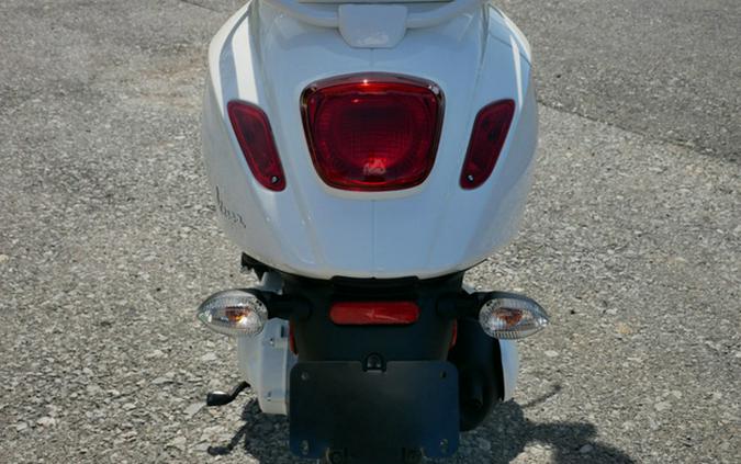 2022 Vespa Sprint 50 - KISS