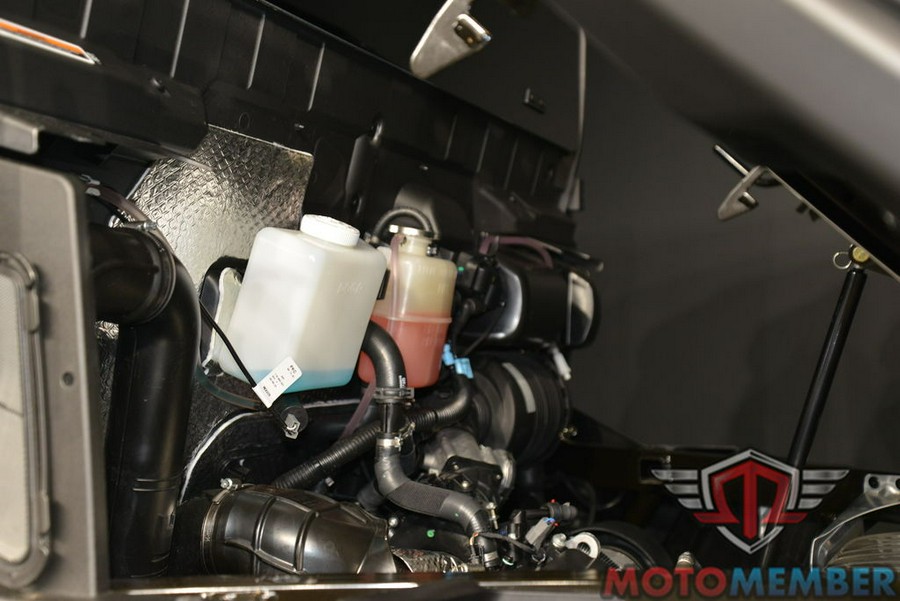 2025 Can-Am Defender MAX Lone Star Cab