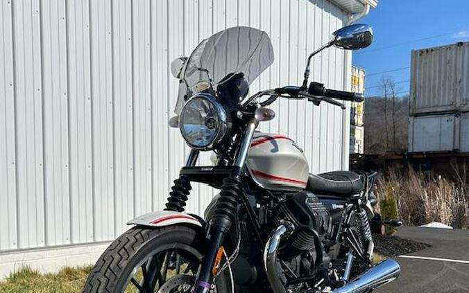 2017 Moto Guzzi V9 Roamer