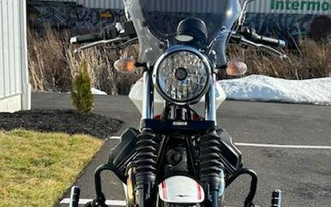 2017 Moto Guzzi V9 Roamer