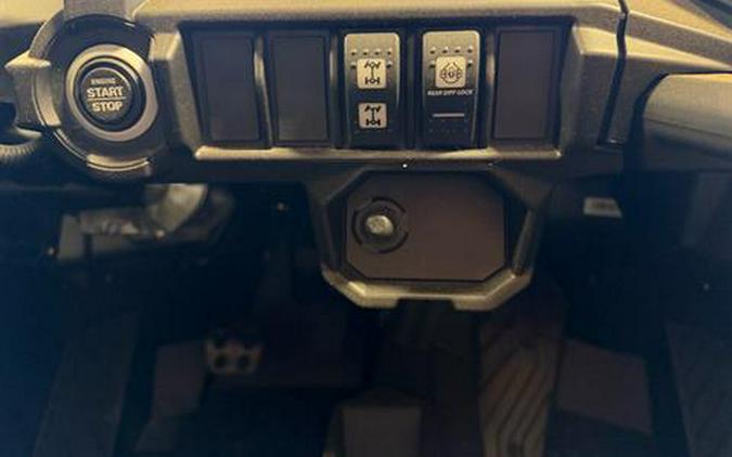2026 Can-Am Commander DPS 700