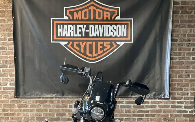 2022 Indian Motorcycle Scout Rogue Black Metallic