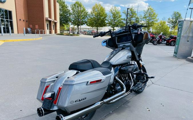 2023 Harley-Davidson CVO™ Street Glide FLHXSE