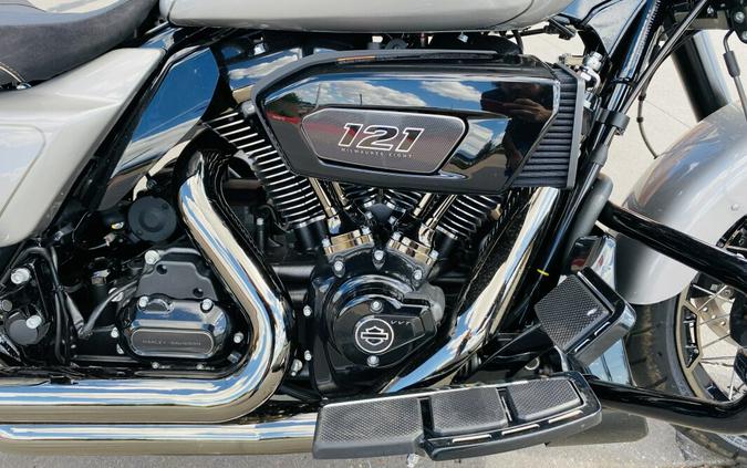 2023 Harley-Davidson CVO™ Street Glide FLHXSE