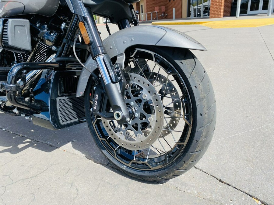 2023 Harley-Davidson CVO™ Street Glide FLHXSE