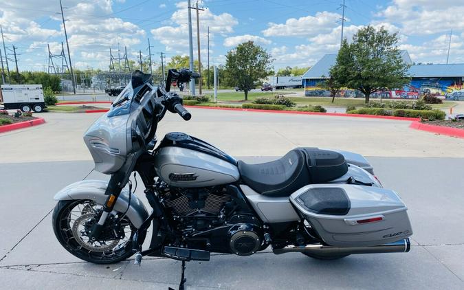 2023 Harley-Davidson CVO™ Street Glide FLHXSE