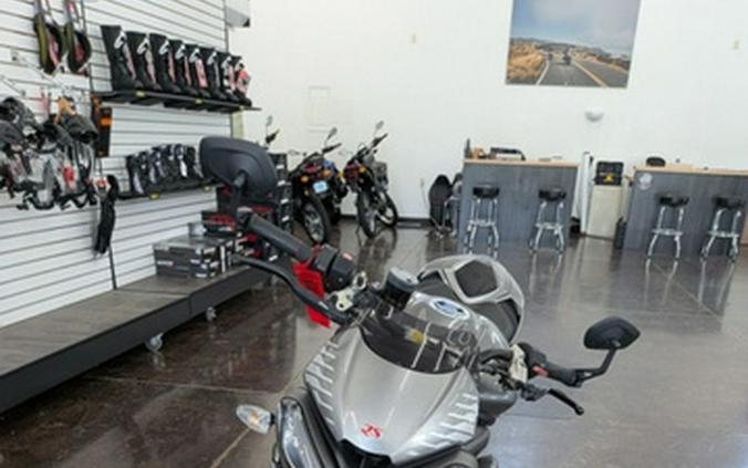 2022 Triumph Street Triple RS Silver Ice RS