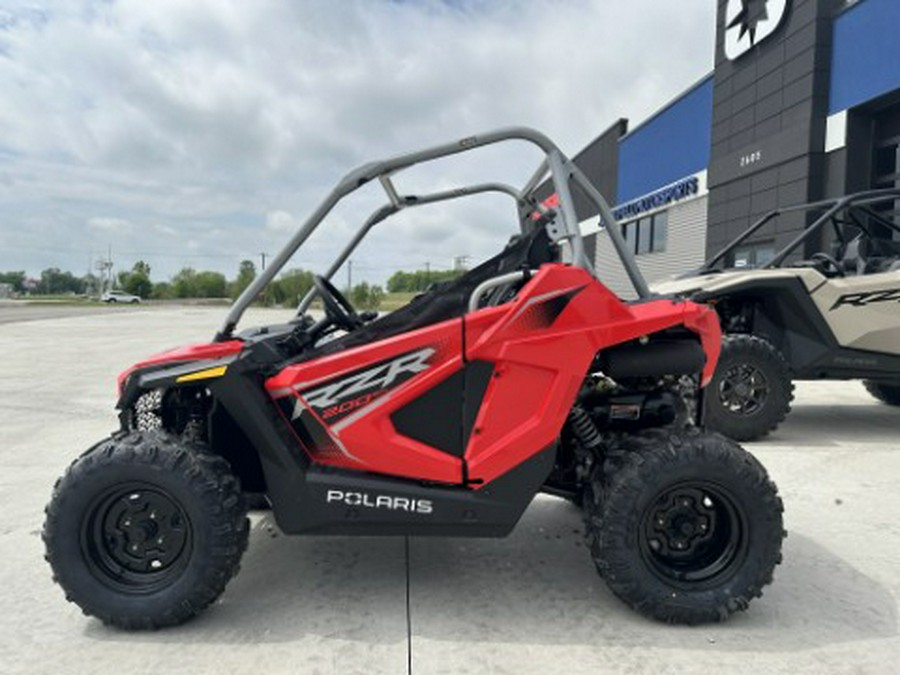 2026 Polaris RZR 200 EFI