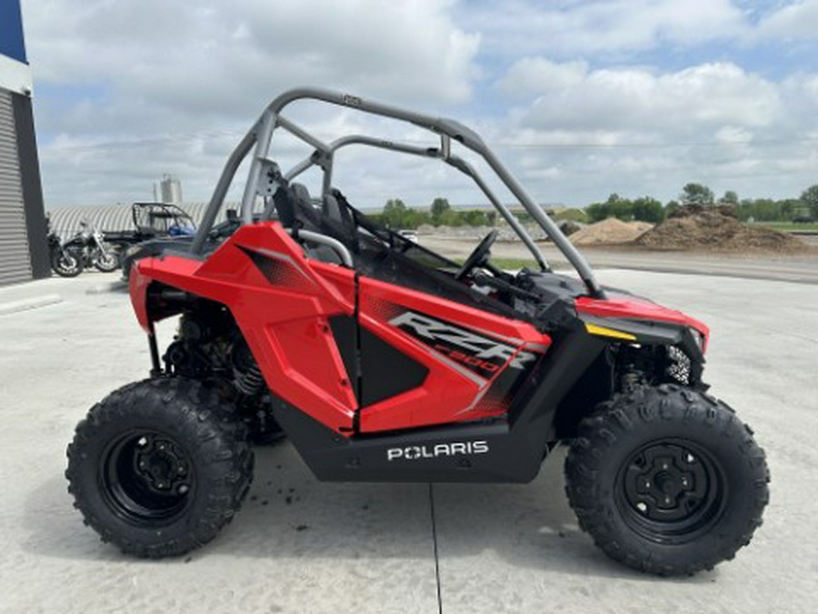 2026 Polaris RZR 200 EFI