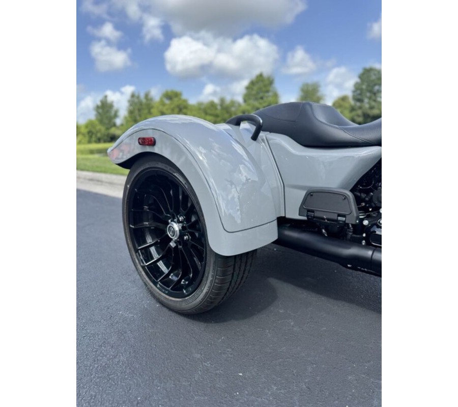 2025 Harley-Davidson Freewheeler FLRT