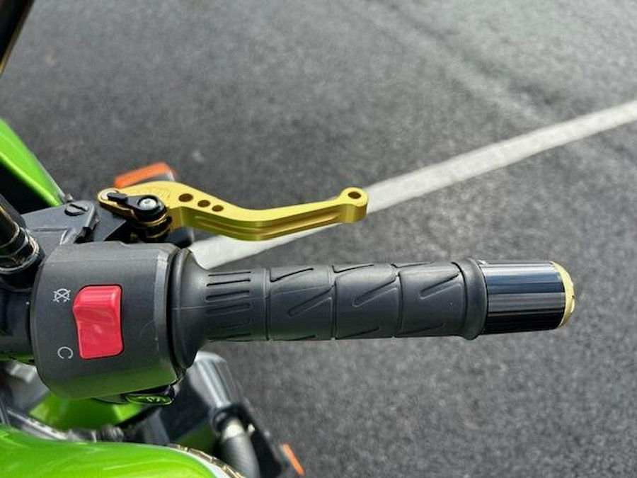 2005 Kawasaki ZRX 1200 R