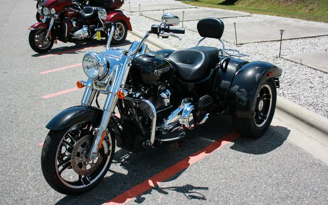 2017 Harley-Davidson® FLRT Freewheeler®
