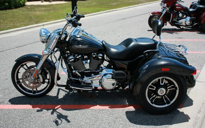 2017 Harley-Davidson® FLRT Freewheeler®