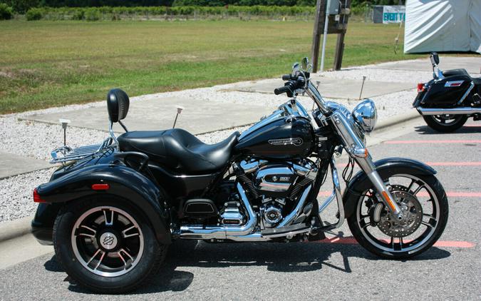 2017 Harley-Davidson® FLRT Freewheeler®